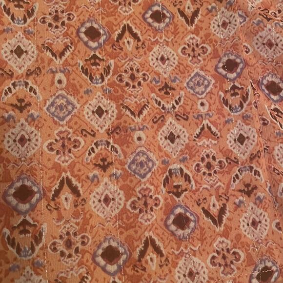 Skies Are Blue smocked split neck line fluttery blouse size medium - Picture 4 of 8